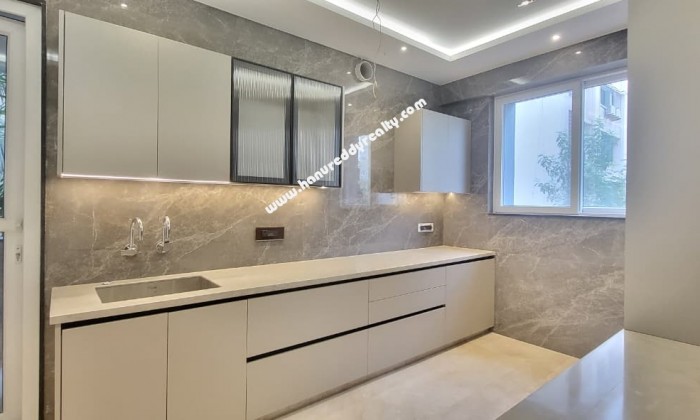 4 BHK Flat for Sale in East Point Colony